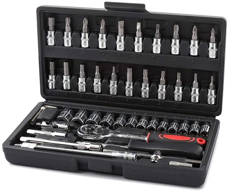 Jeu d’outils 46 pièces avec clé à cliquet, douilles et embouts – Coffret noir pratique